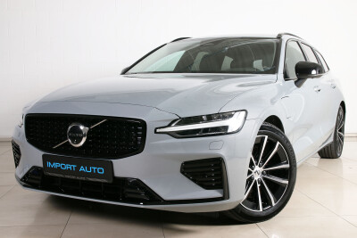 Volvo V60 AWD PLUS DARK INTELLI SAFE PRO MY25