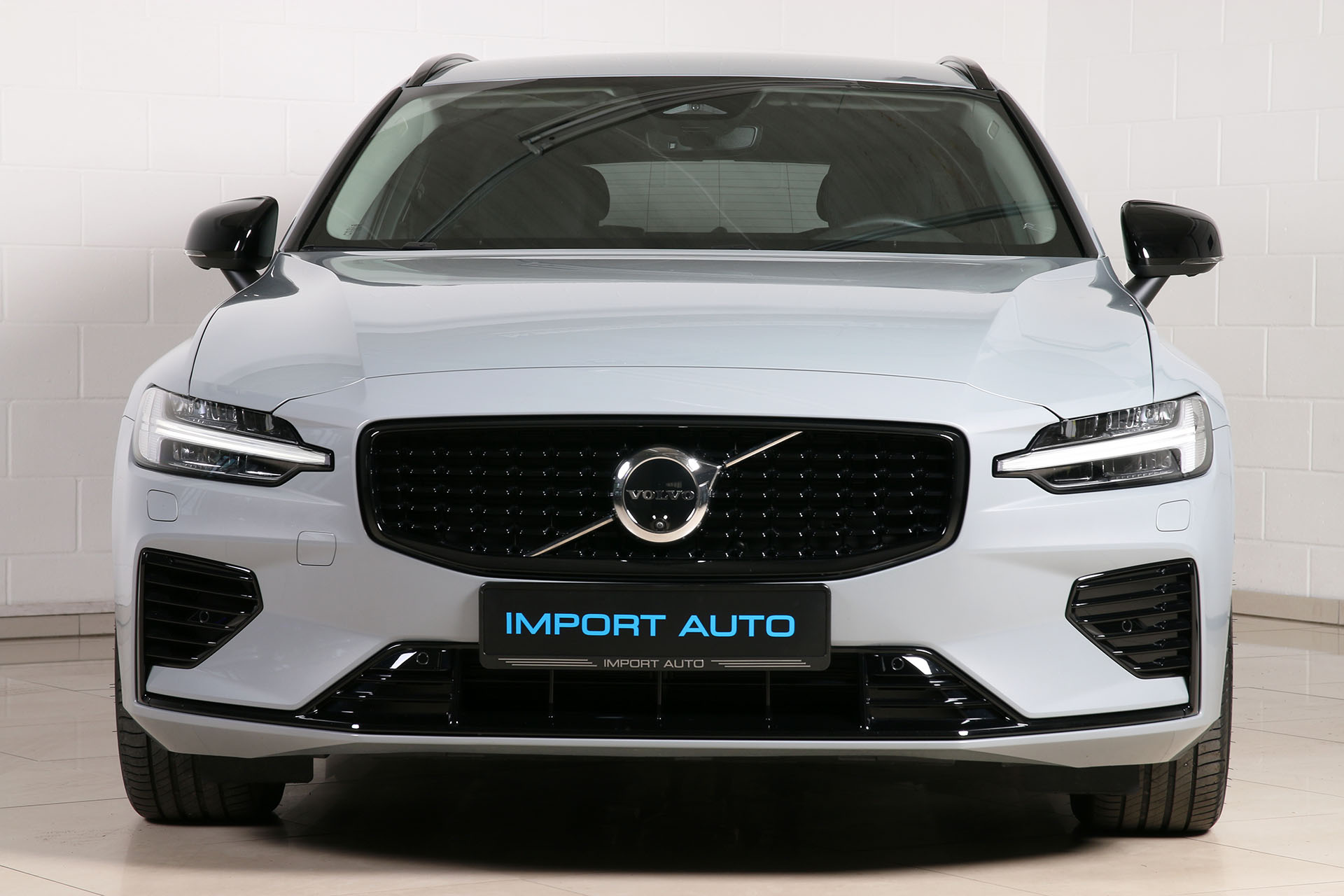 Volvo V60 - Image 1