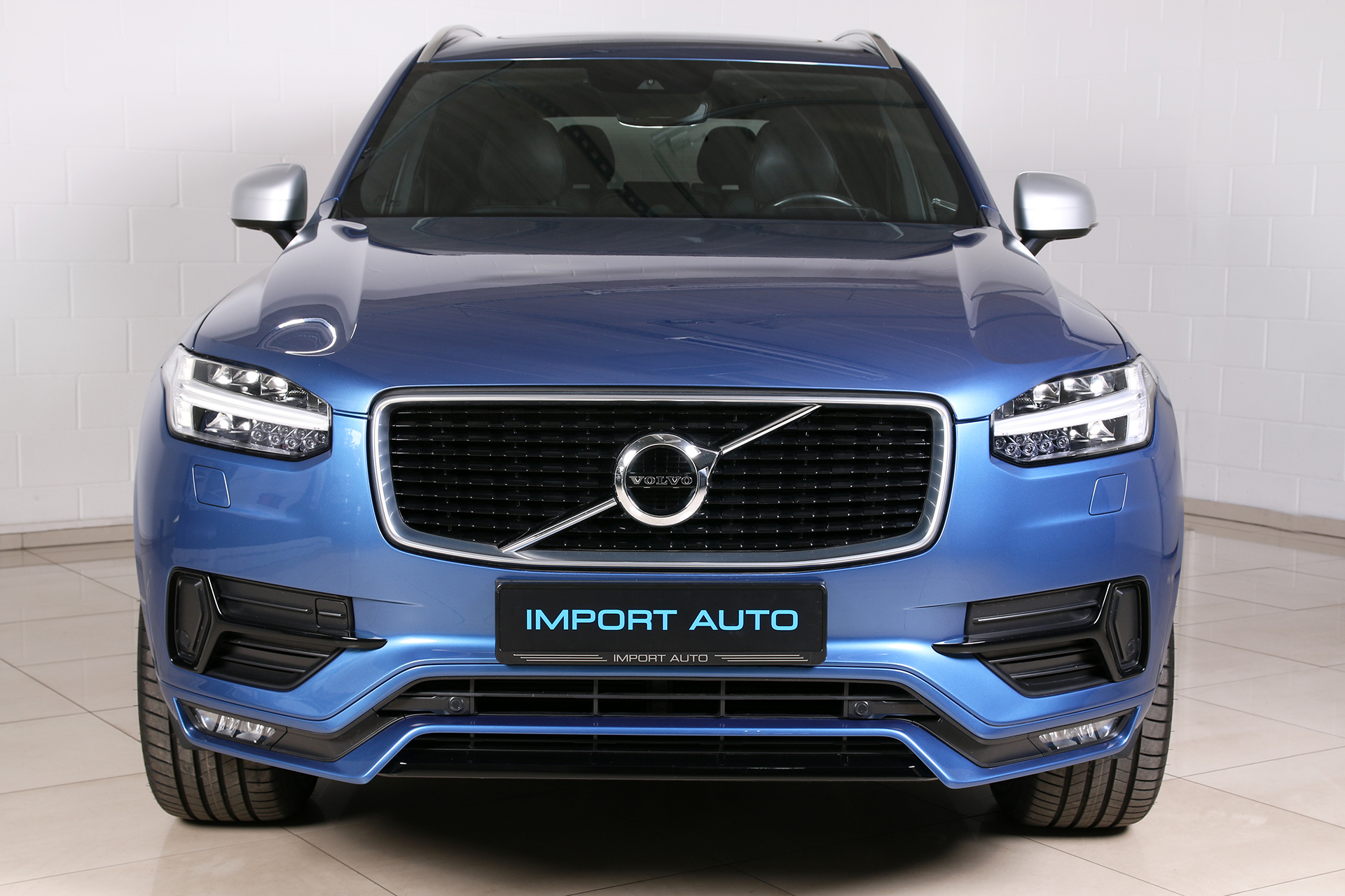 Volvo XC90 - Image 1
